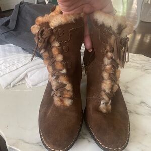 Vintage Softt heeled faux fox  fur lined leather boots NWOB 9.5